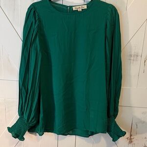 Vine & Love Green Blouse with Pleated Long Sleeves